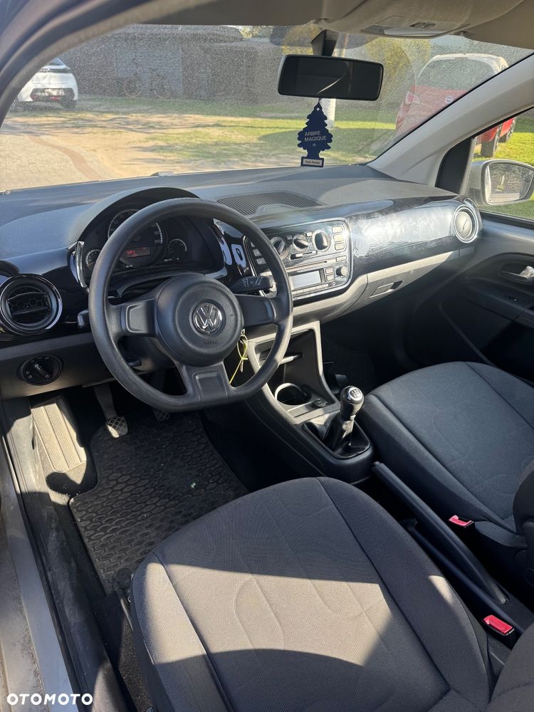 Volkswagen up! Active - 20