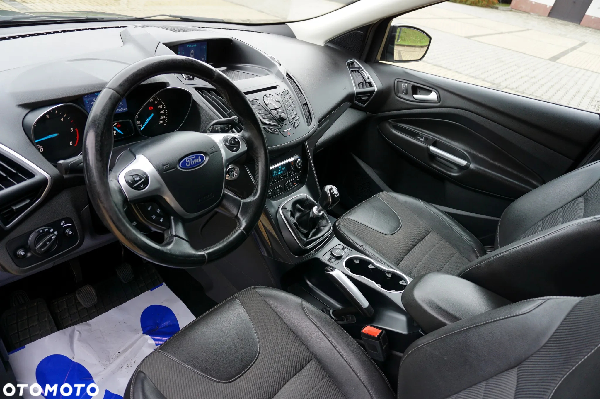 Ford Kuga 2.0 TDCi 4WD Titanium - 23