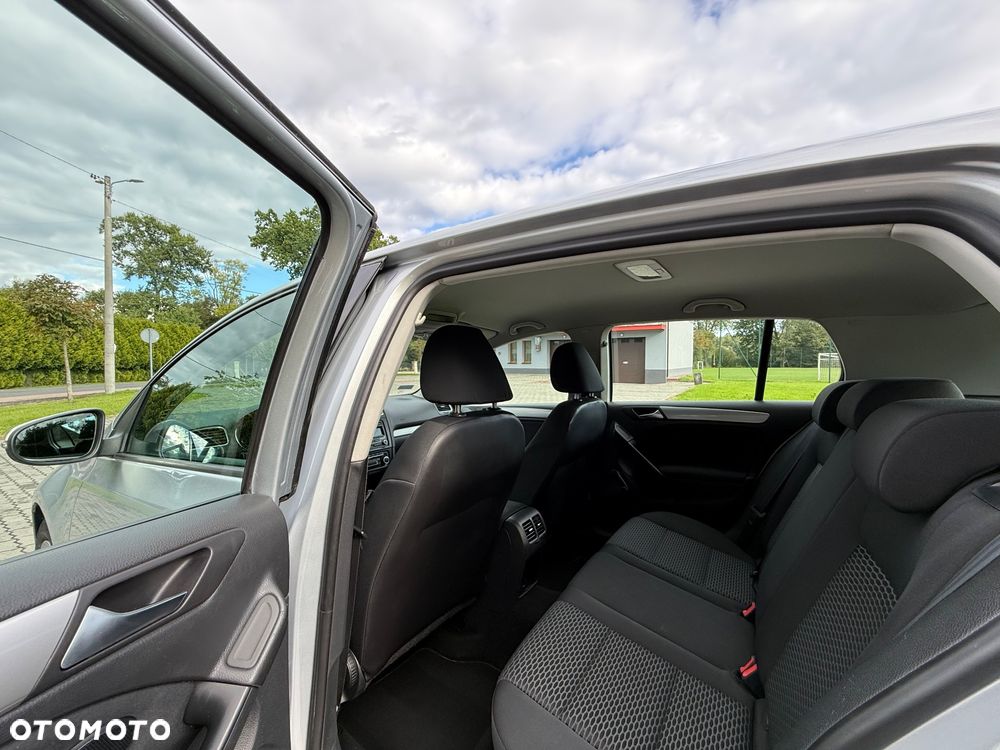 Volkswagen Golf VI 2.0 TDI Comfortline - 18