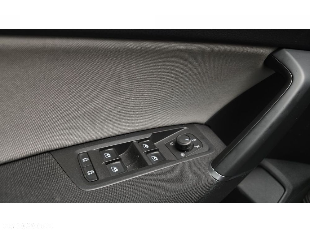 Volkswagen Touran - 29