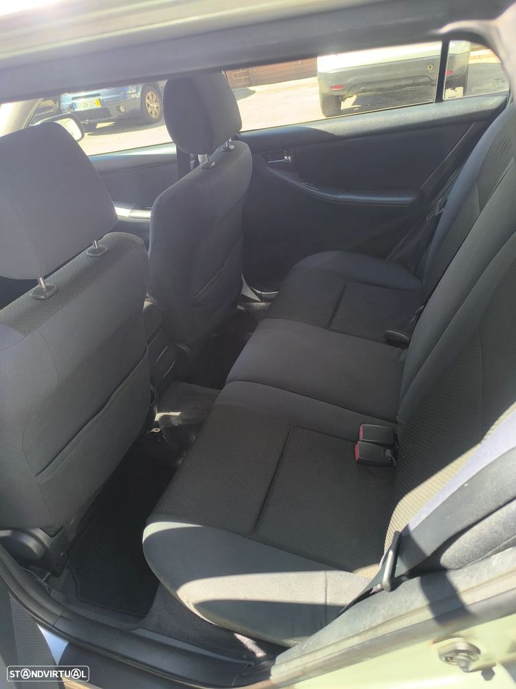Toyota Corolla SW 1.4 D-4D - 7