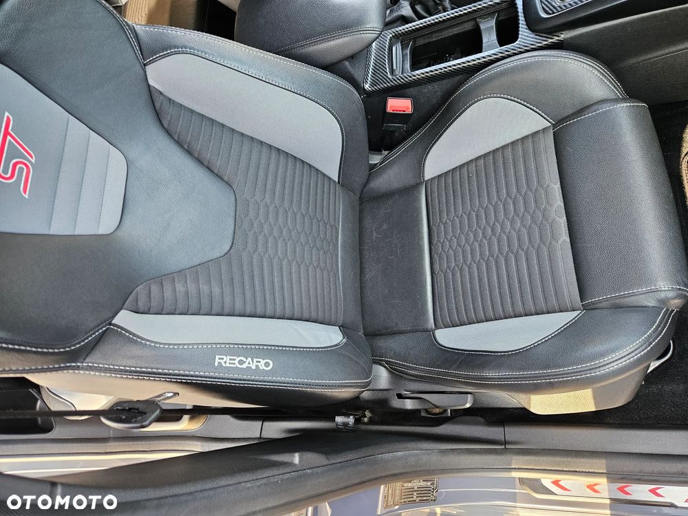 Ford Focus 2.0 EcoBoost ST mit Leder-Sport-Paket - 13