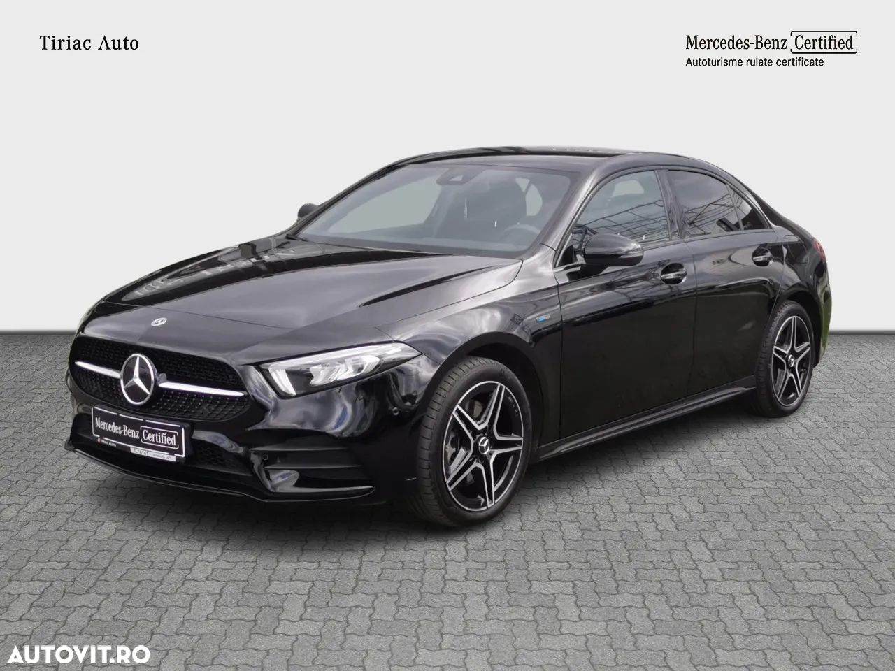 Mercedes-Benz A 250 e 8G-DCT AMG Line - 1