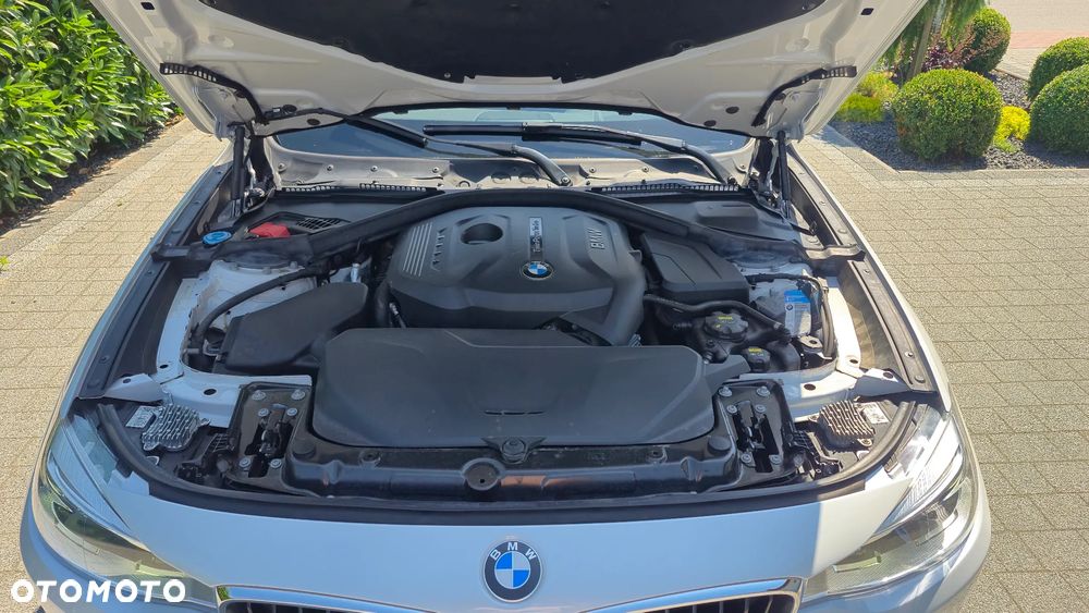 BMW 3GT 330i xDrive Sport Line sport - 10