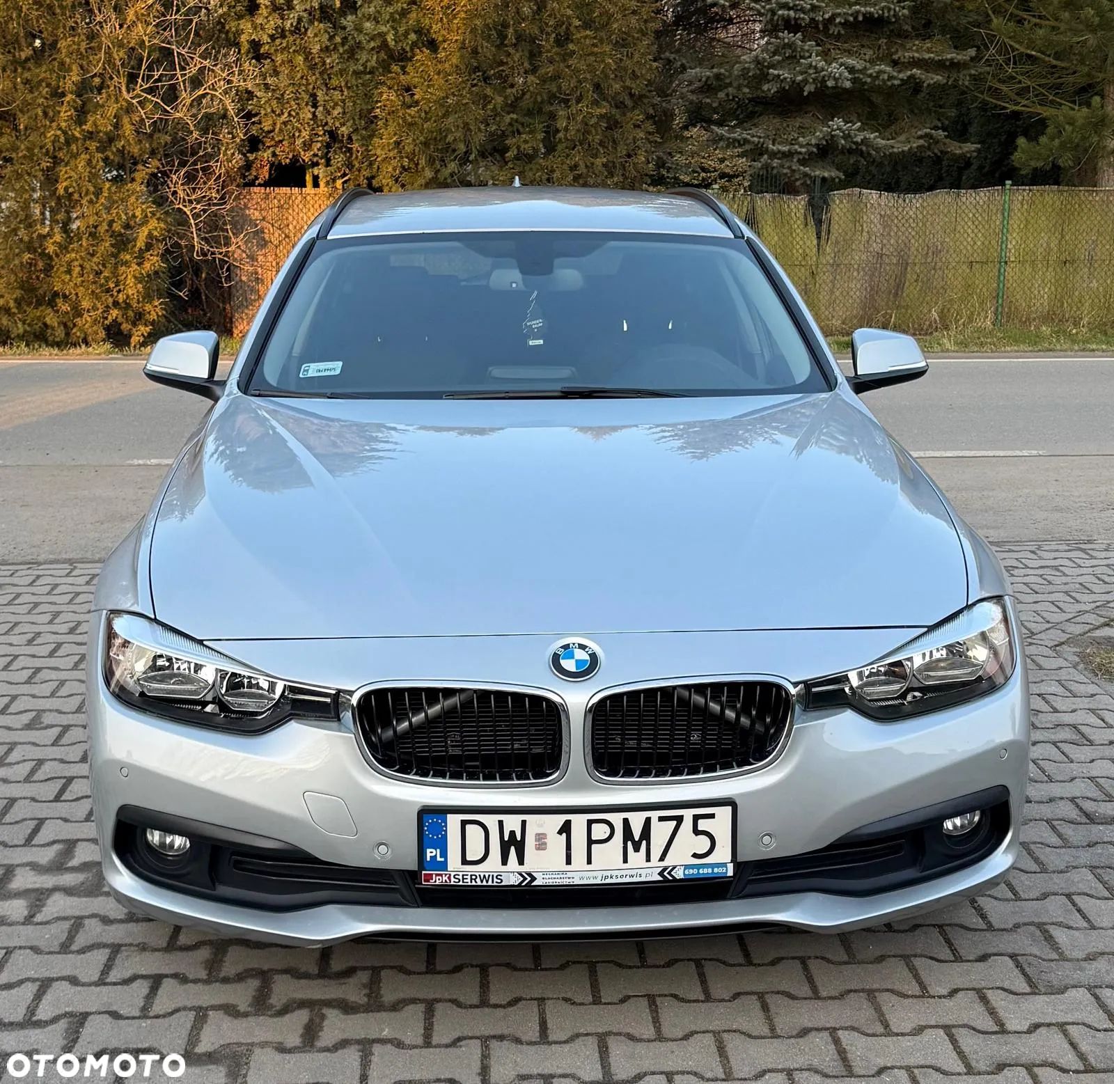 BMW Seria 3 318d Touring - 1