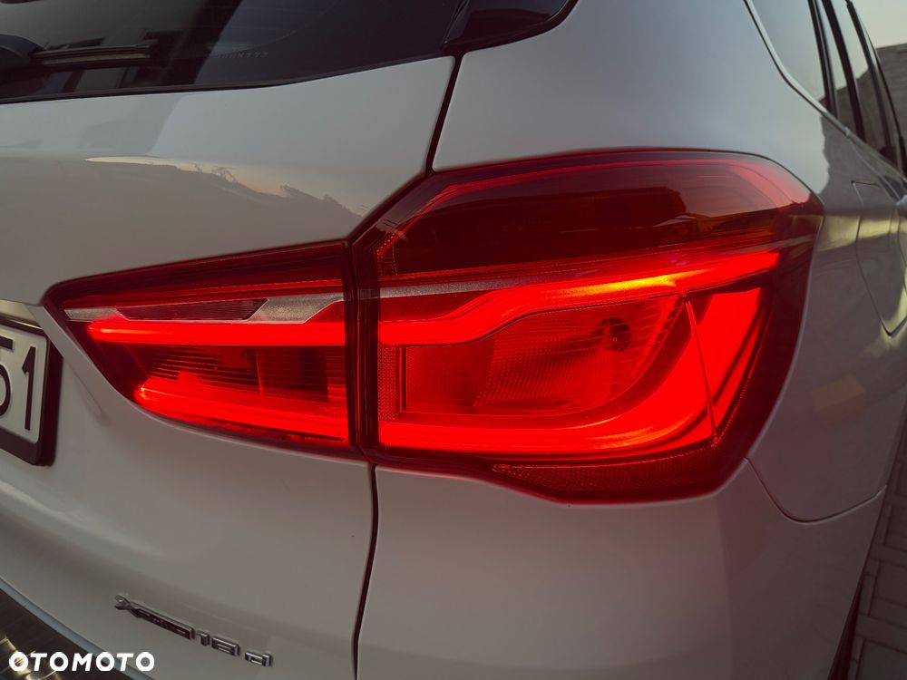 BMW X1 xDrive18d xLine sport - 11