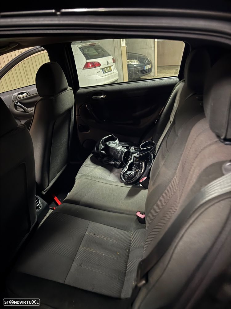 Alfa Romeo 147 1.6 TS - 5