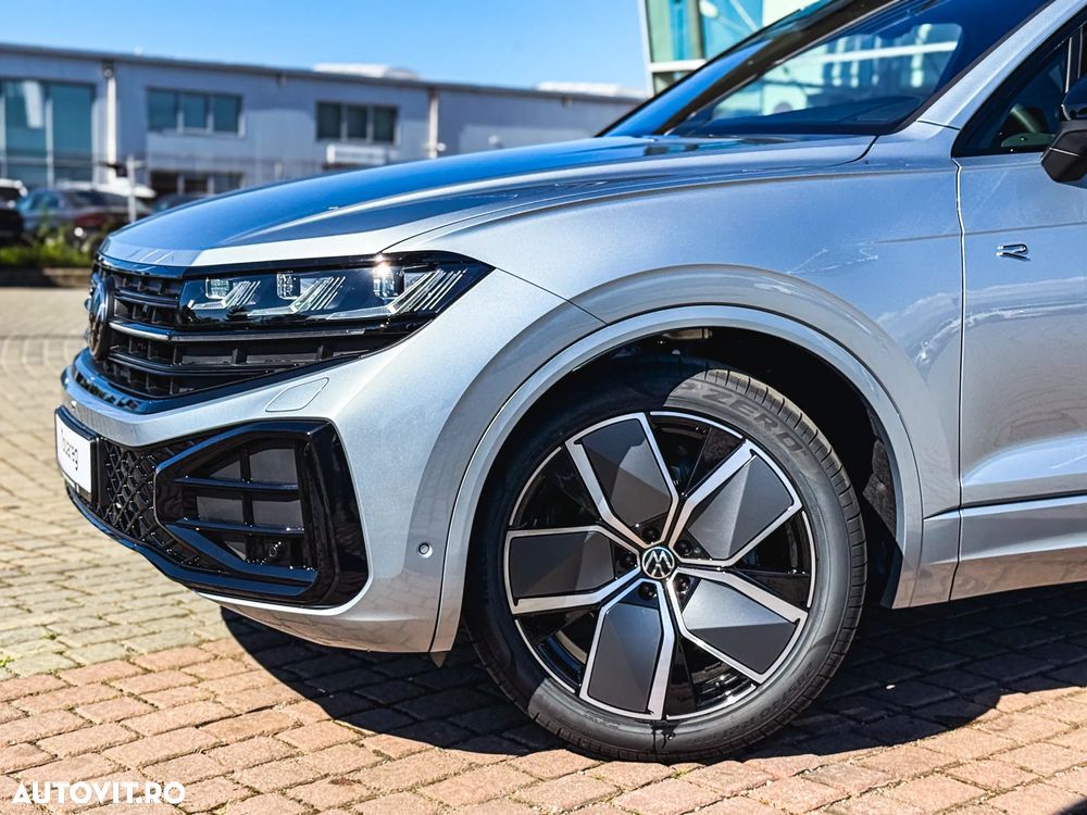 Volkswagen Touareg V6 TDI 4MOTION R-Line - 31