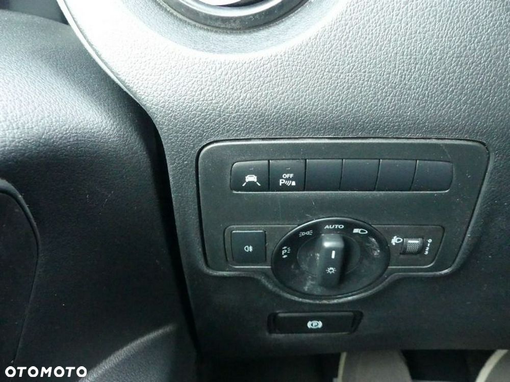 Mercedes-Benz Vito - 10