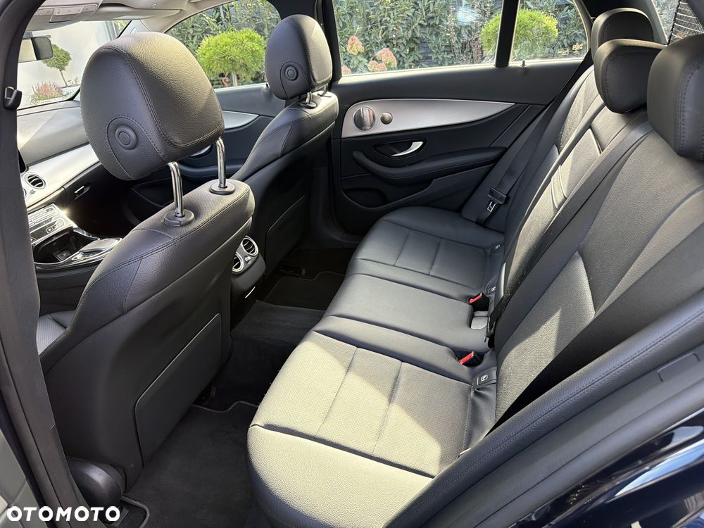 Mercedes-Benz Klasa E 220 d Avantgarde - 26