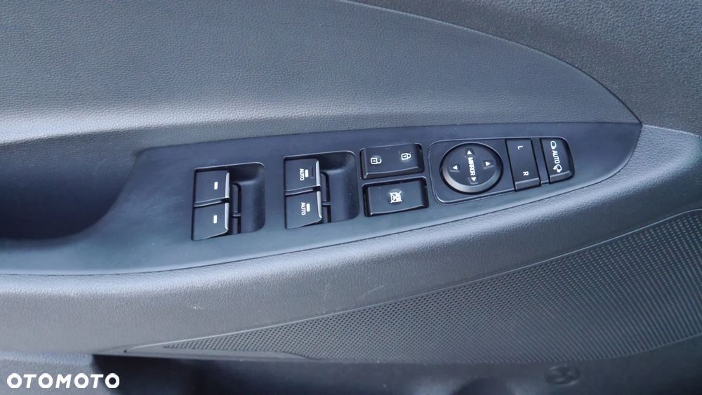 Hyundai Tucson blue 2.0 CRDi 4WD Style - 22