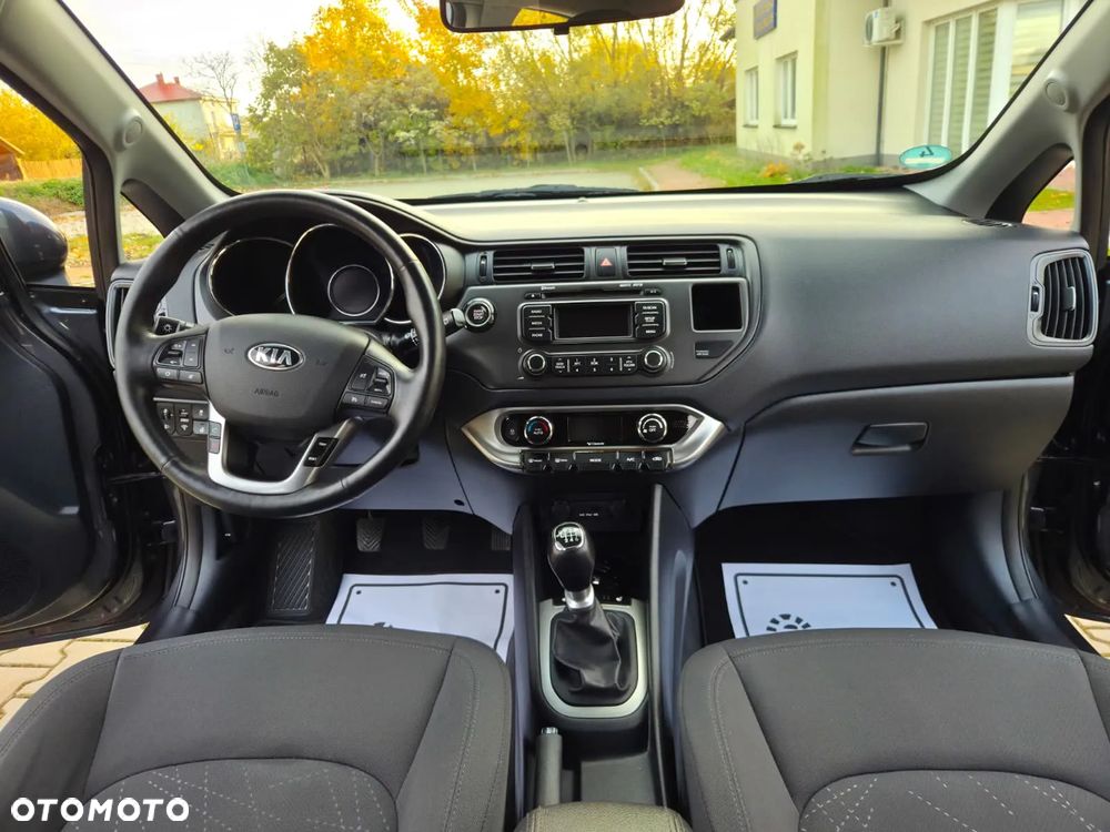 Kia Rio 1.4 L - 15