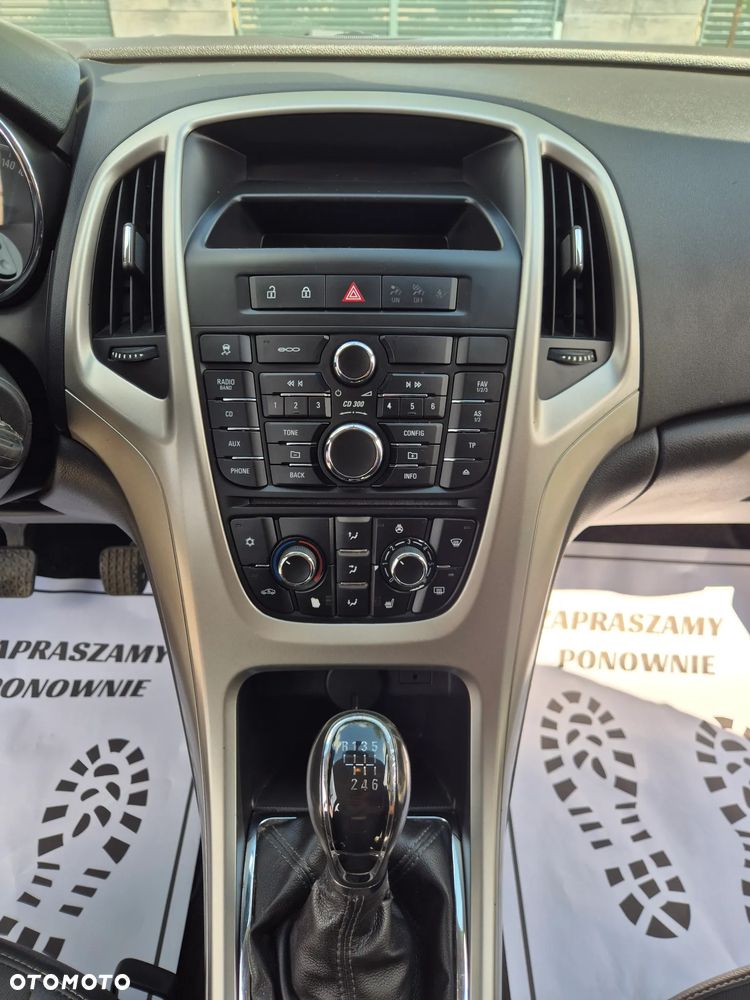 Opel Astra 1.4 Turbo 150 Jahre - 21