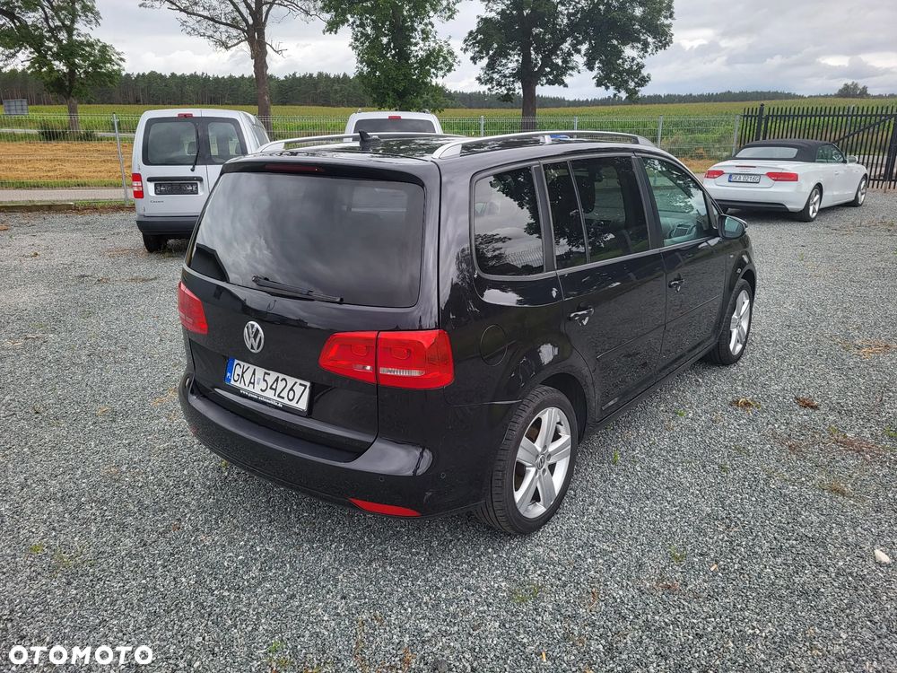 Volkswagen Touran 2.0 TDI DPF Highline DSG - 8