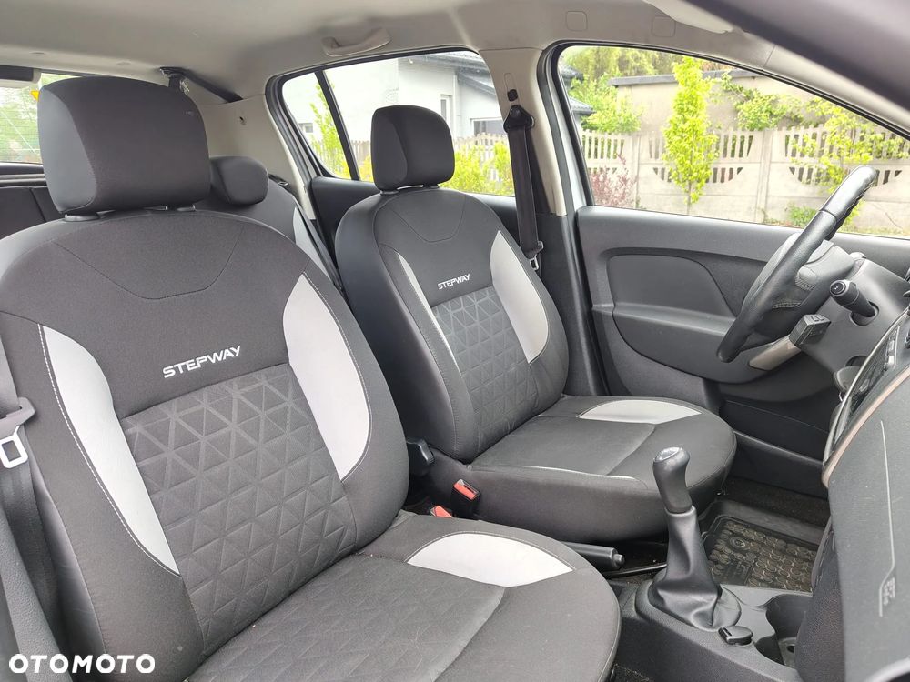 Dacia Sandero TCe 90 Laureate - 5