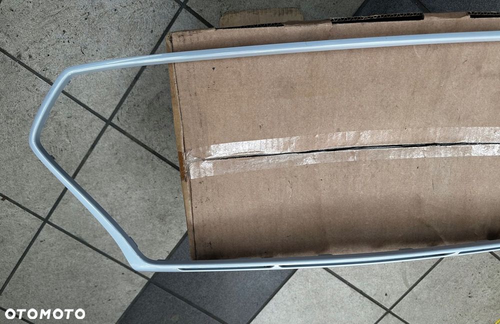 ramka atrapy grilla hyundai i30 iii 86355-s000 - 3