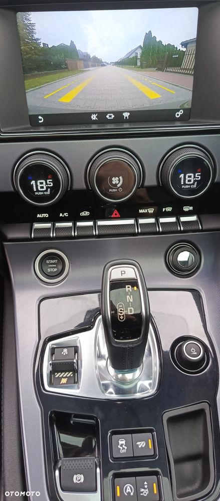 Jaguar F-Type 2.0 Turbo R-Dynamic - 19