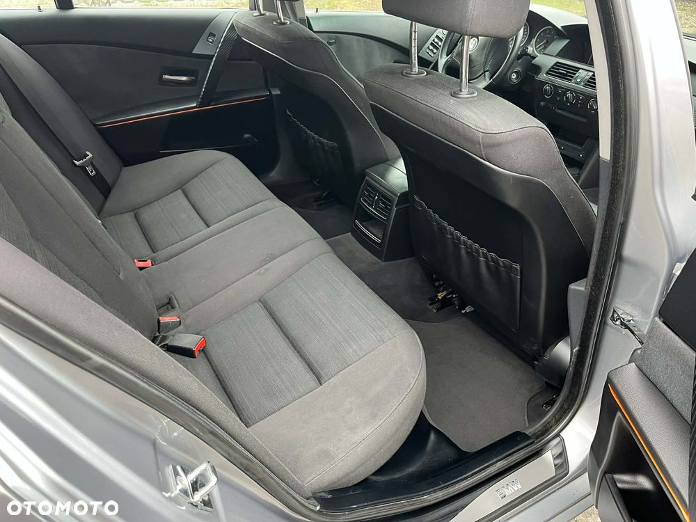 BMW Seria 5 520i - 17