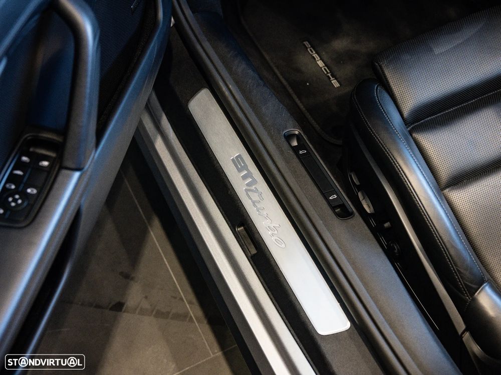Porsche 911 (992) Turbo PDK - 26