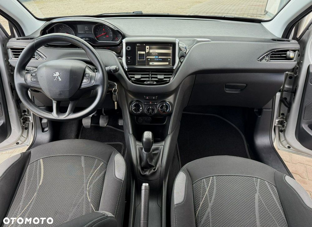 Peugeot 208 PureTech 82 Start & Stop Allure - 15