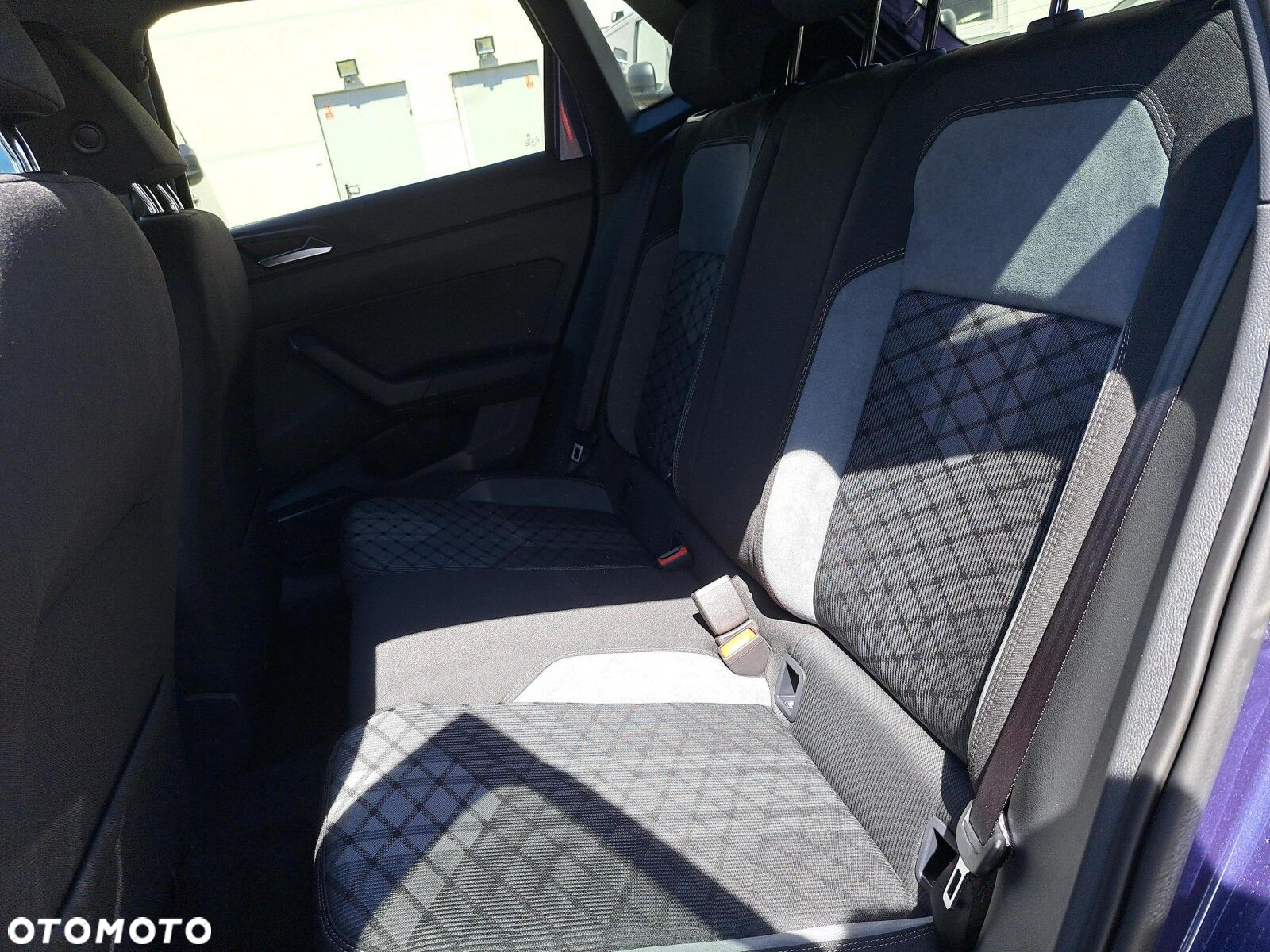 Volkswagen Polo 1.0 TSI R-Line DSG - 16