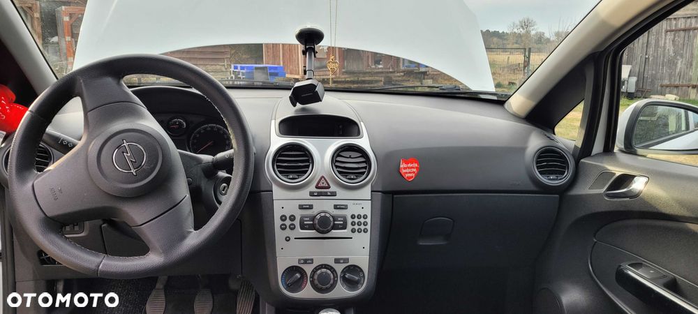Opel Corsa - 4