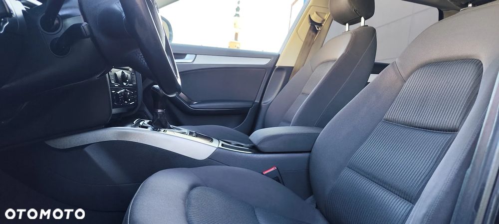 Audi A4 Avant 2.0 TDI - 29