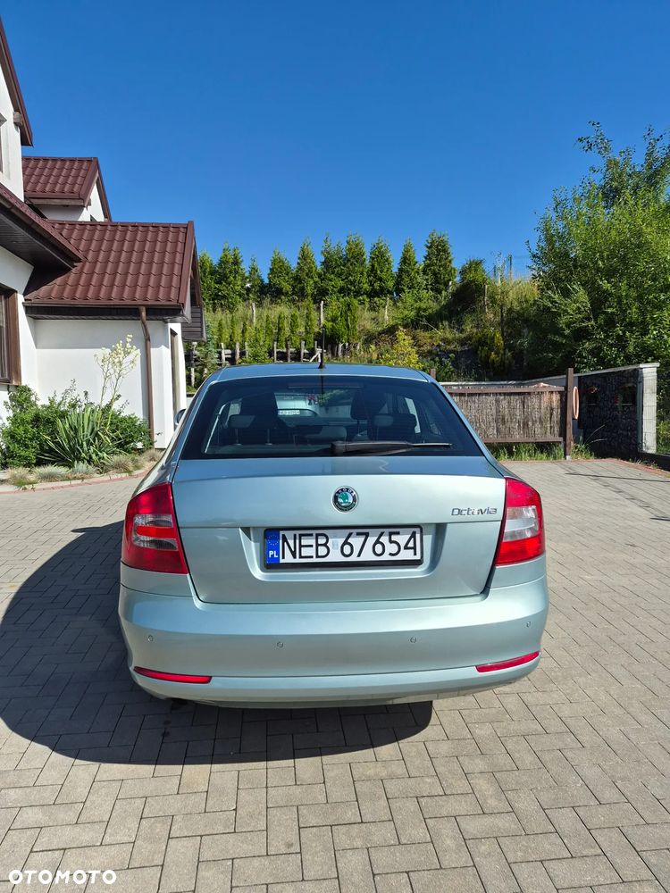 Skoda Octavia 1.6 TDI DPF Ambition - 4