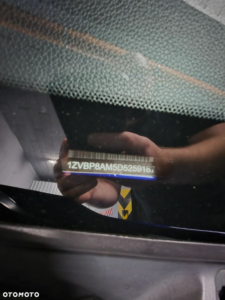 Ford Mustang 3.7 V6 Premium - 8