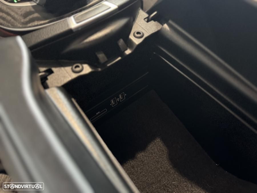 Mercedes-Benz E 220 d AMG 7L - 17