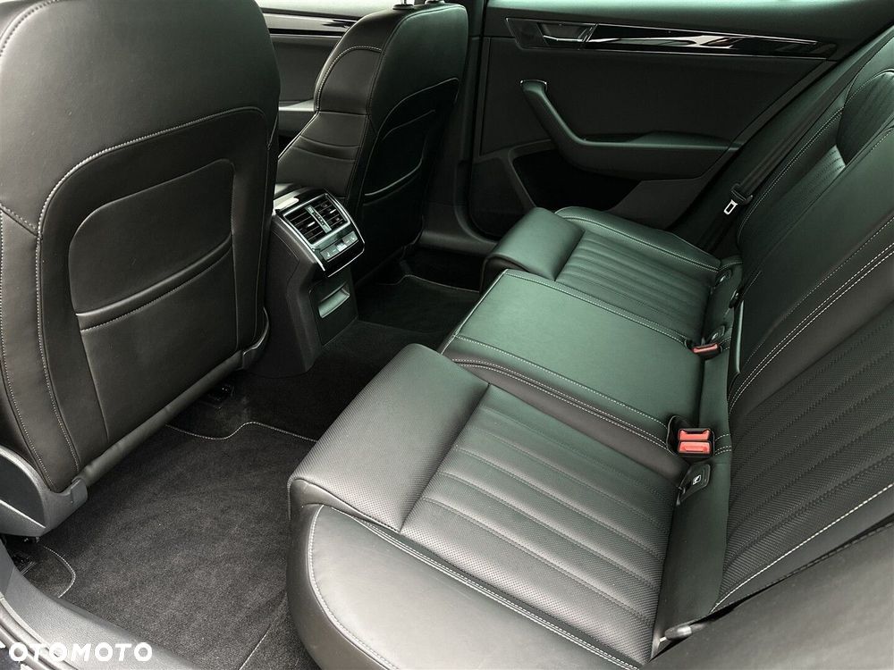 Skoda Superb 2.0 TDI SCR L&K DSG - 13