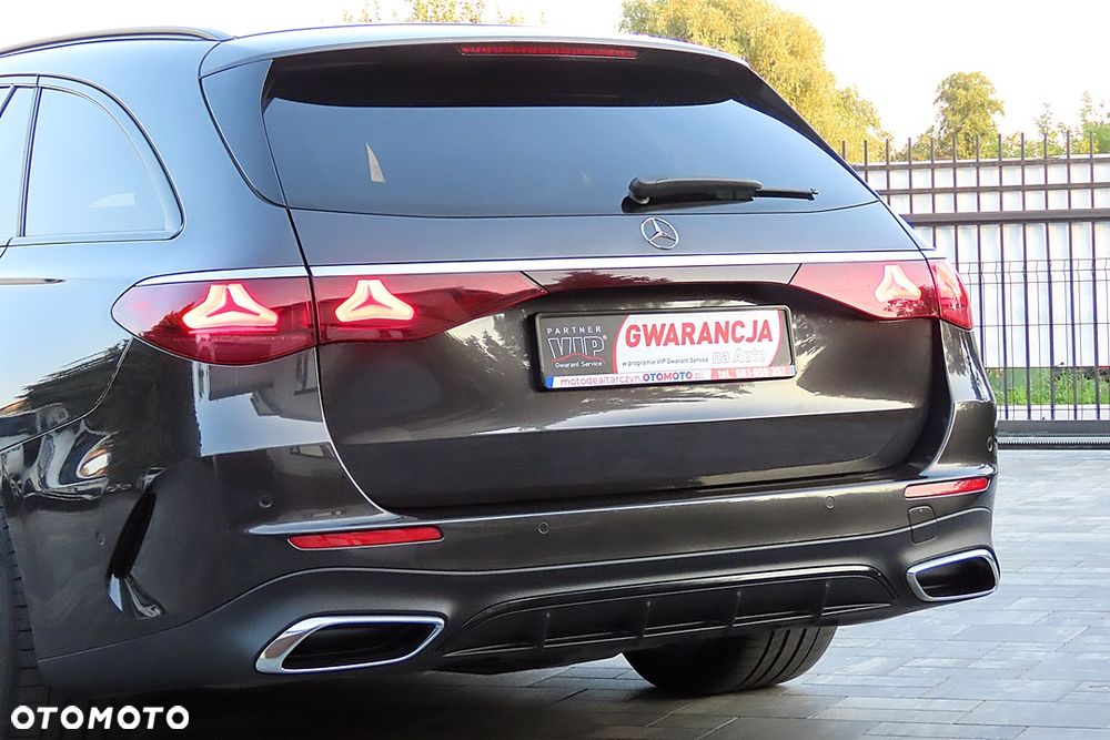 Mercedes-Benz Klasa E 220 d 4Matic 9G-TRONIC AMG Line NIGHT Edition - 18