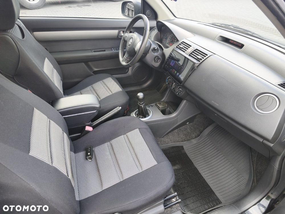 Suzuki Swift 1.5 GS - 11
