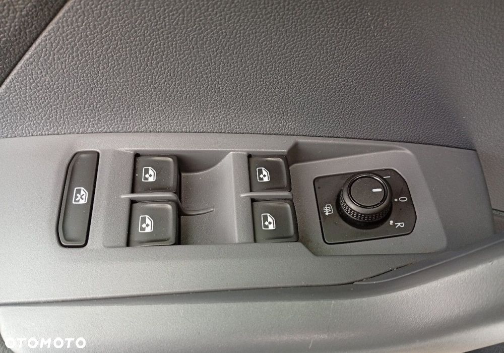 Volkswagen T-Cross - 21