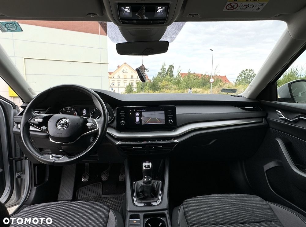 Skoda Octavia 1.5 TSI ACT Active - 11