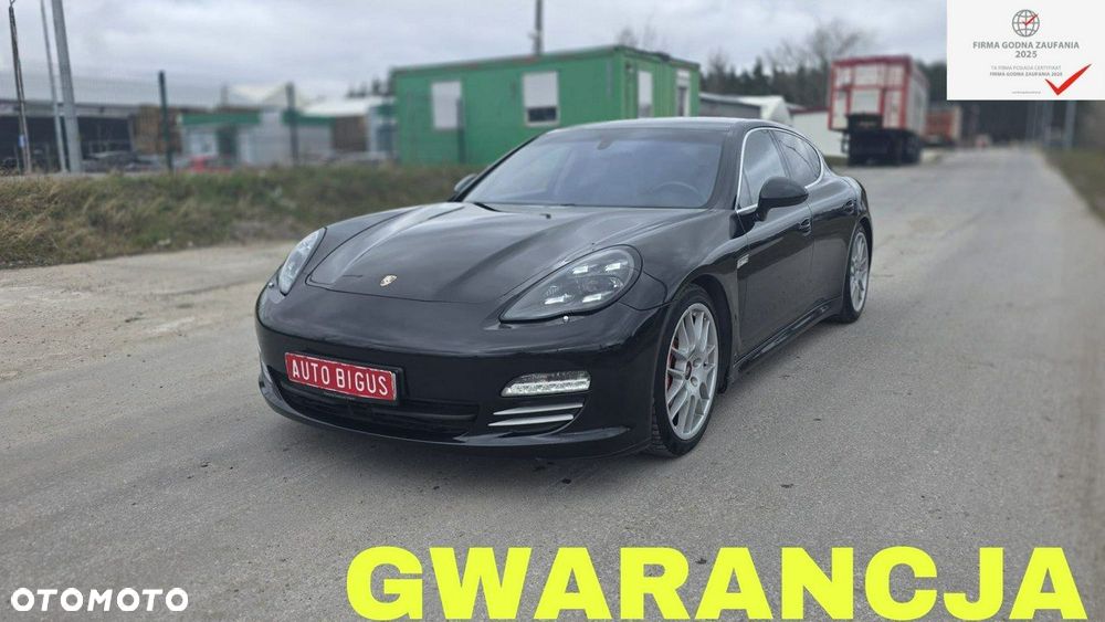 Porsche Panamera - 1