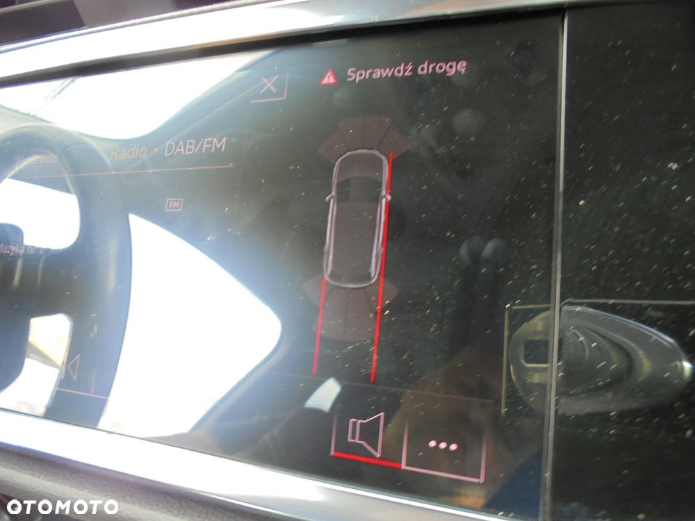 Audi Q3 2.0 TDI S tronic - 22