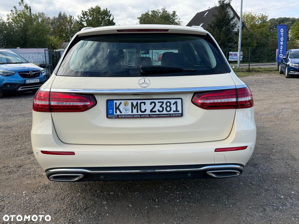 Mercedes-Benz Klasa E 220 d Avantgarde - 18