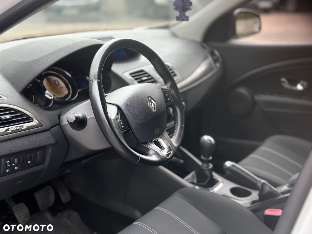 Renault Megane 1.5 dCi Life - 10