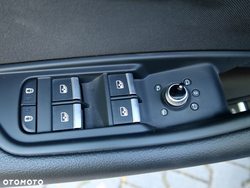 Audi A4 Limousine 35 TFSI mHEV Advanced S tronic - 25