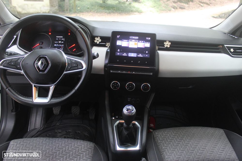 Renault Clio - 9