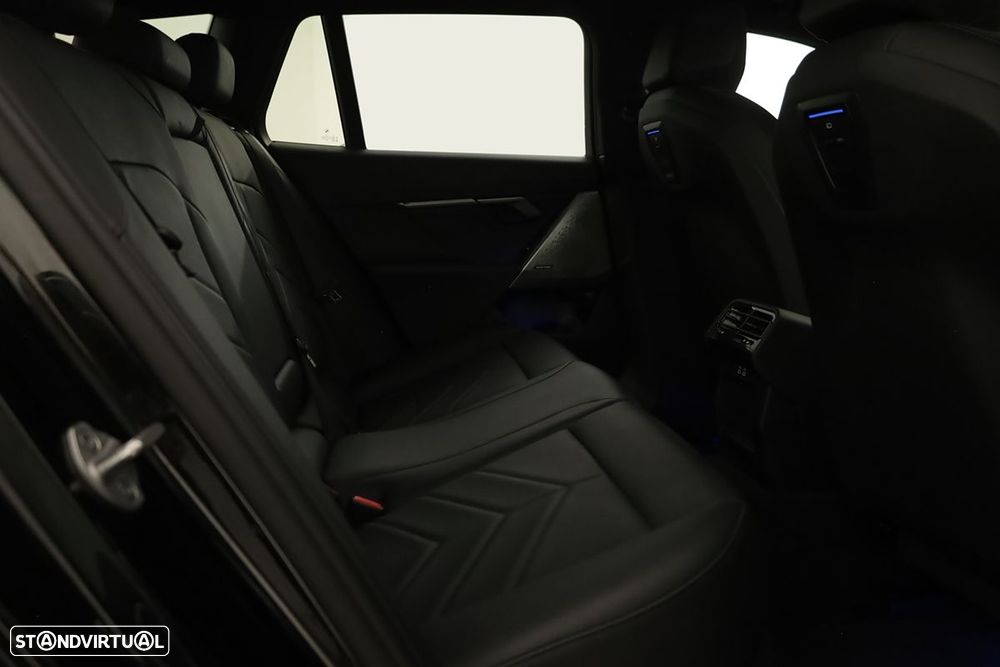 BMW 530 e Pack Desportivo M - 23