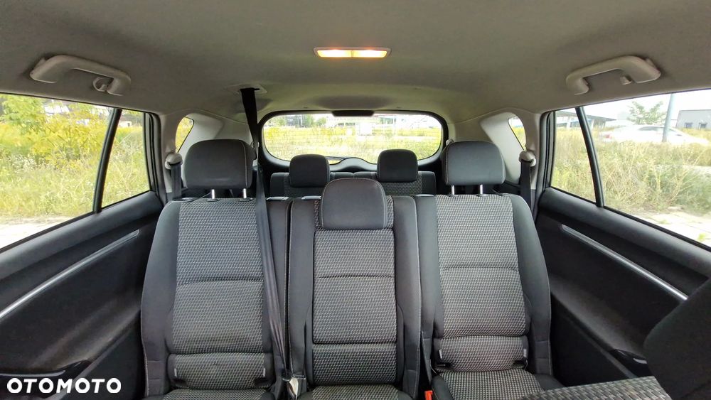 Toyota Verso 1.8 Premium 7os MS - 16