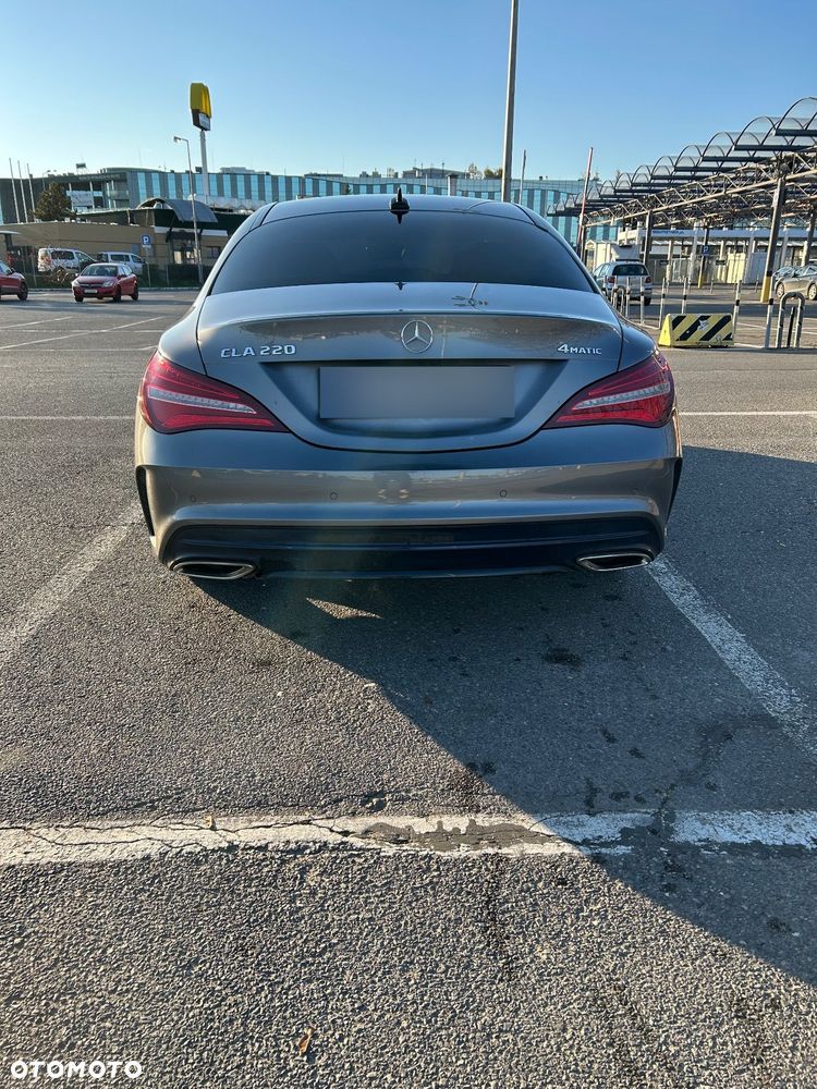 Mercedes-Benz CLA 220 4-Matic AMG Line - 5