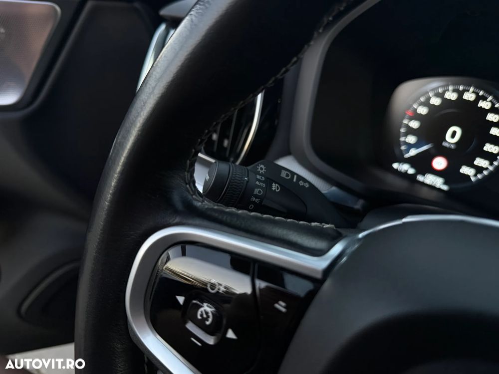 Volvo S60 T8 Recharge AWD Geartronic RDesign - 22