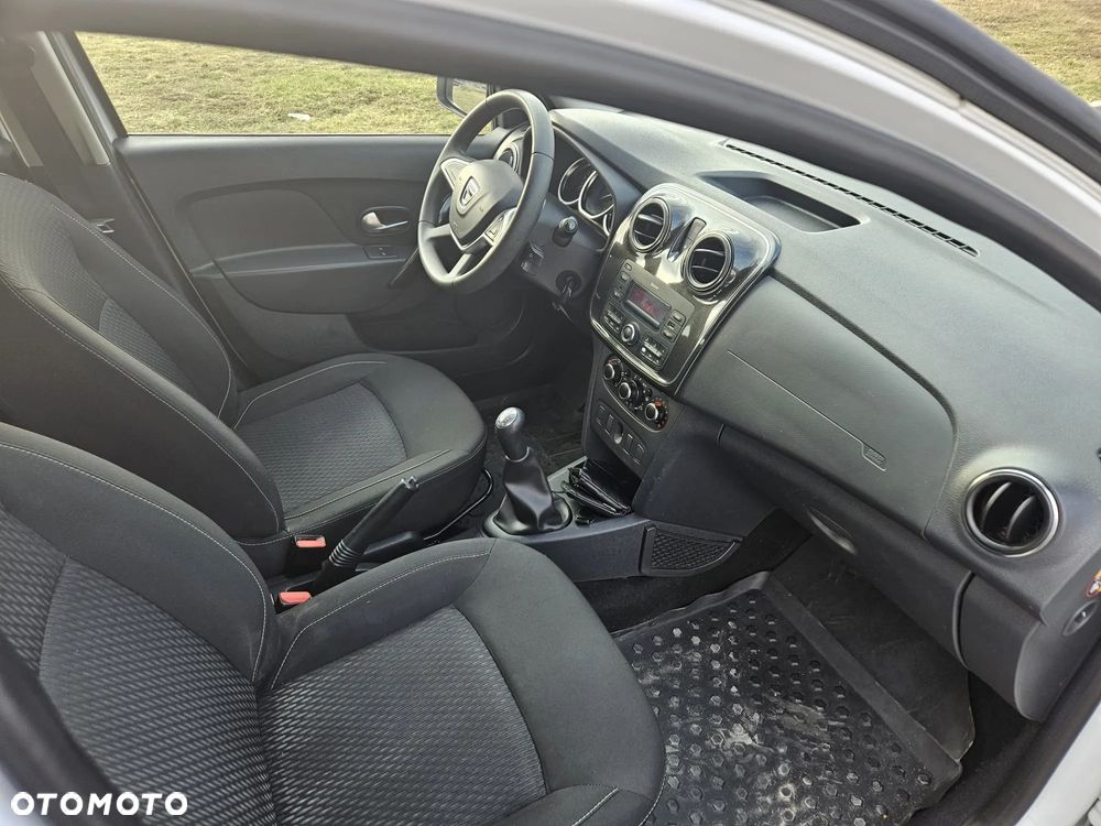 Dacia Logan 0.9 TCe Laureate S&S - 6