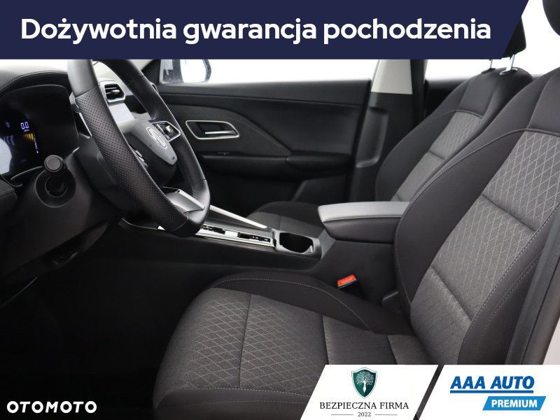 MG ZS - 11