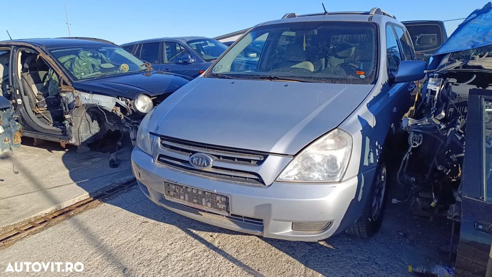 Dezmembrez Kia carnival/sedona 2.9crdi 180CP fabr 2007 - 2