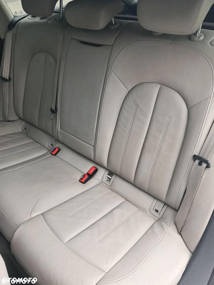 Audi A6 Avant - 14
