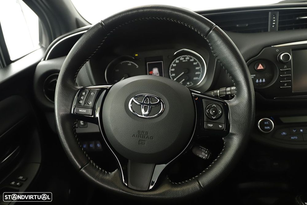 Toyota Yaris 1.5 HSD Square Collec.White - 13